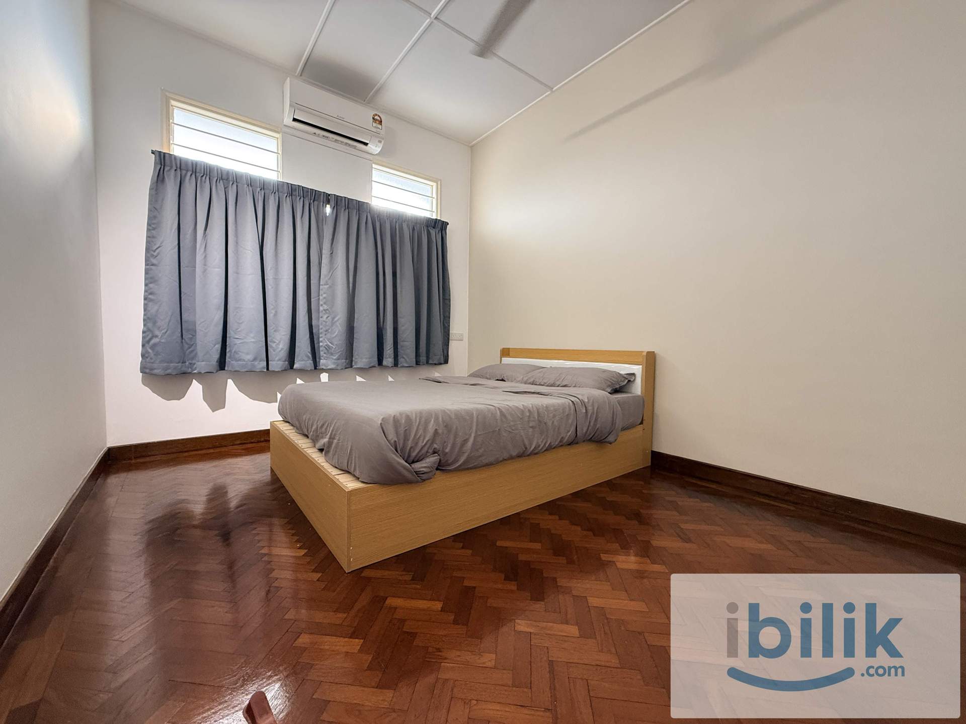 Double & single bedroom near PCSH, Quest International University at Jalan Kampar - Image 3