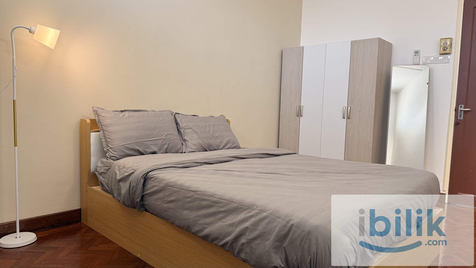 Double & single bedroom near PCSH, Quest International University at Jalan Kampar - Image 2