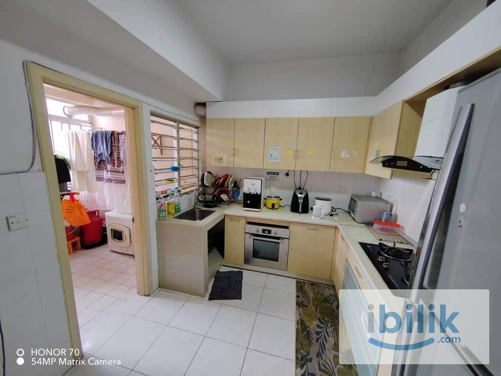 Seri Maya Master Room Mixed Gender Unit min walking distance to LRT Setiawangsa - Image 7