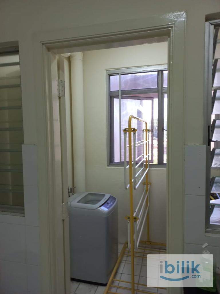 Seri Maya Middle Room Lady Unit min walking distance to LRT Setiawangsa - Image 6
