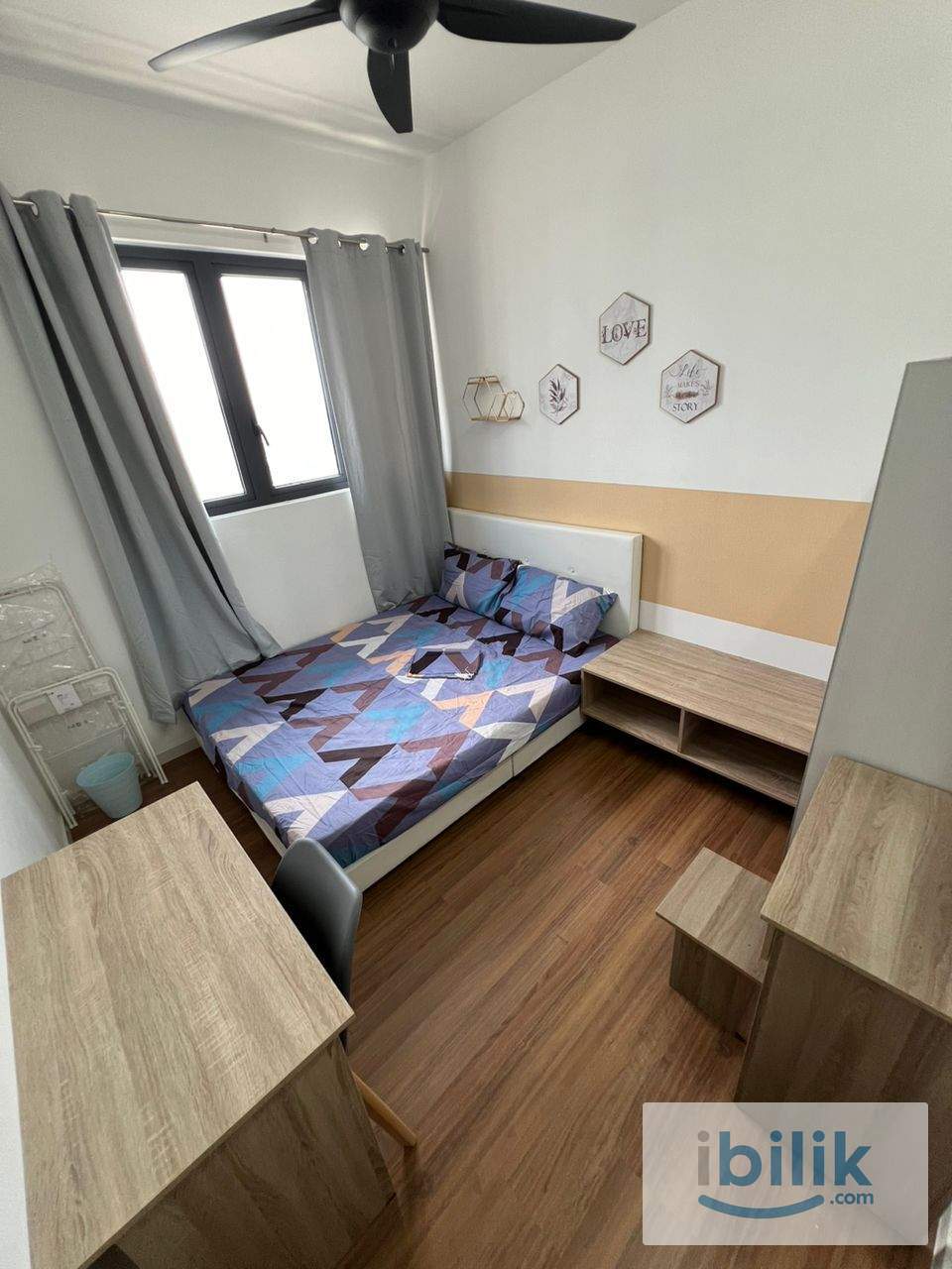M Vertica Residence Middle Room For Rent, Female Only, ~ Just 4 min Walking Distance to LRT/MRT Maluri - Image 2