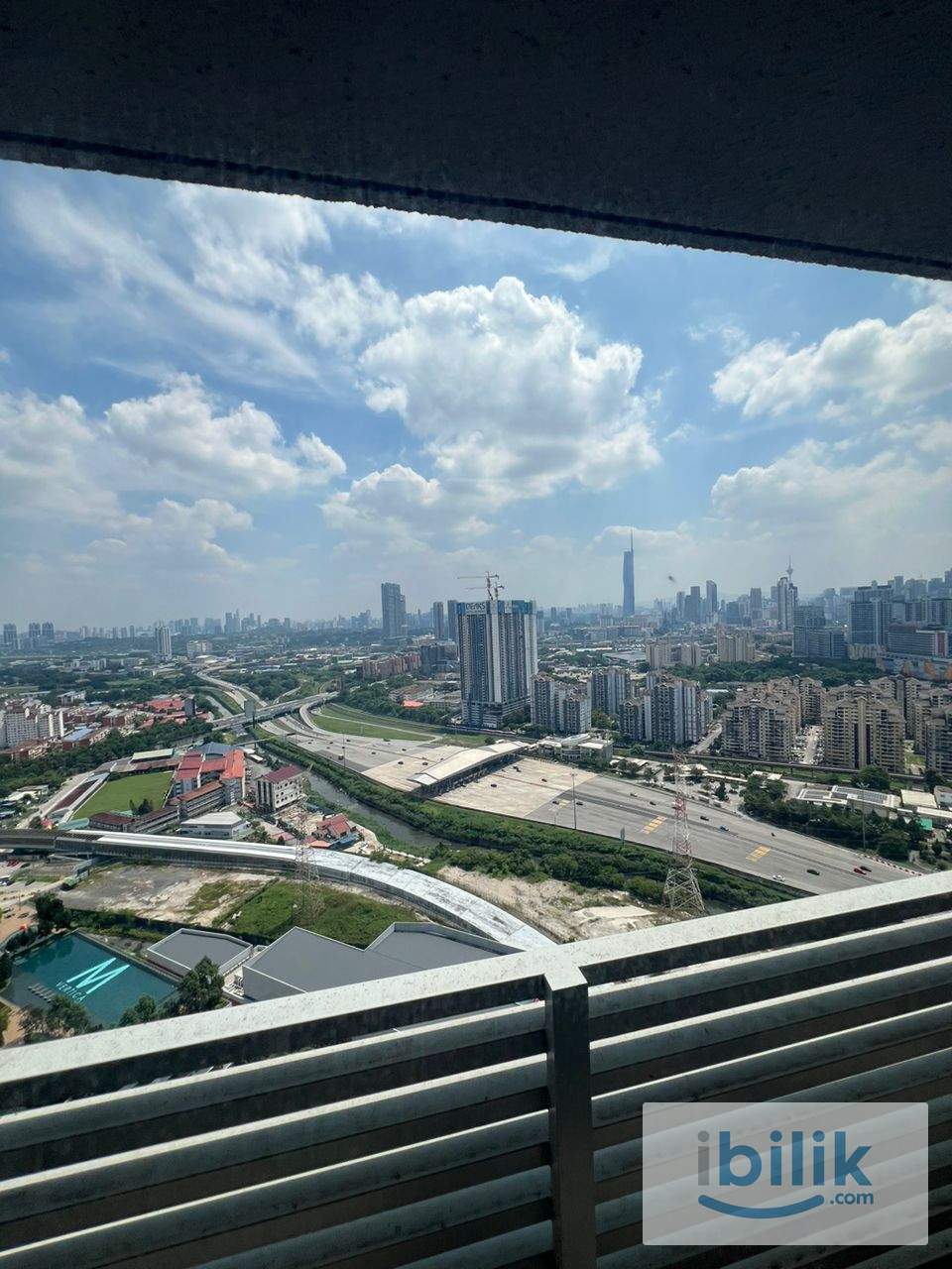 M Vertica Residence Middle Room For Rent, Female Only, ~ Just 4 min Walking Distance to LRT/MRT Maluri - Image 6