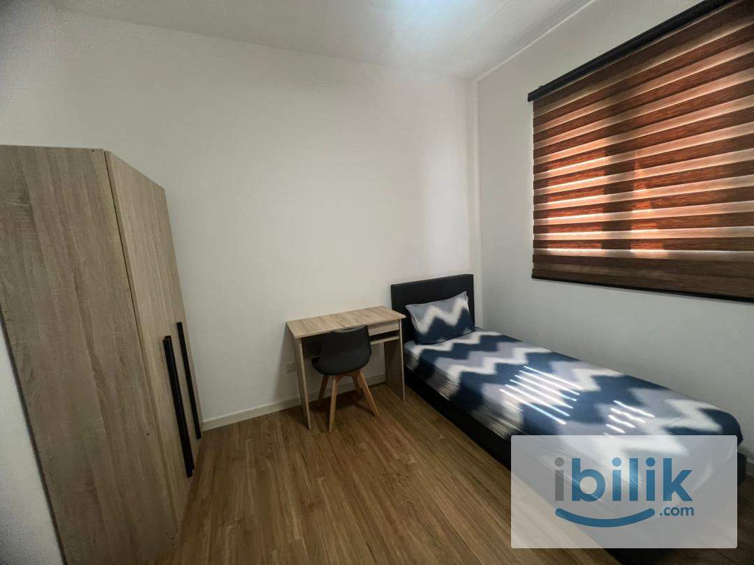 M Vertica Middle Room For Rent-Muslim Lady Only, ~ Just 4 min Walking Distance to LRT/MRT Maluri - Image 5