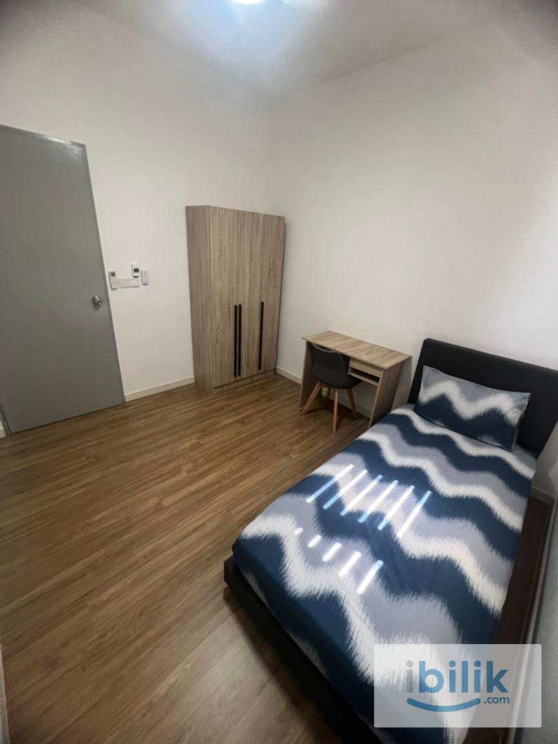 M Vertica Middle Room For Rent-Muslim Lady Only, ~ Just 4 min Walking Distance to LRT/MRT Maluri - Image 8