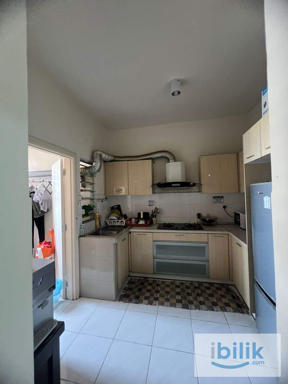Seri Maya Middle Room For Rent- Female, Just 4 min walking distance to LRT Setiawangsa - Image 5