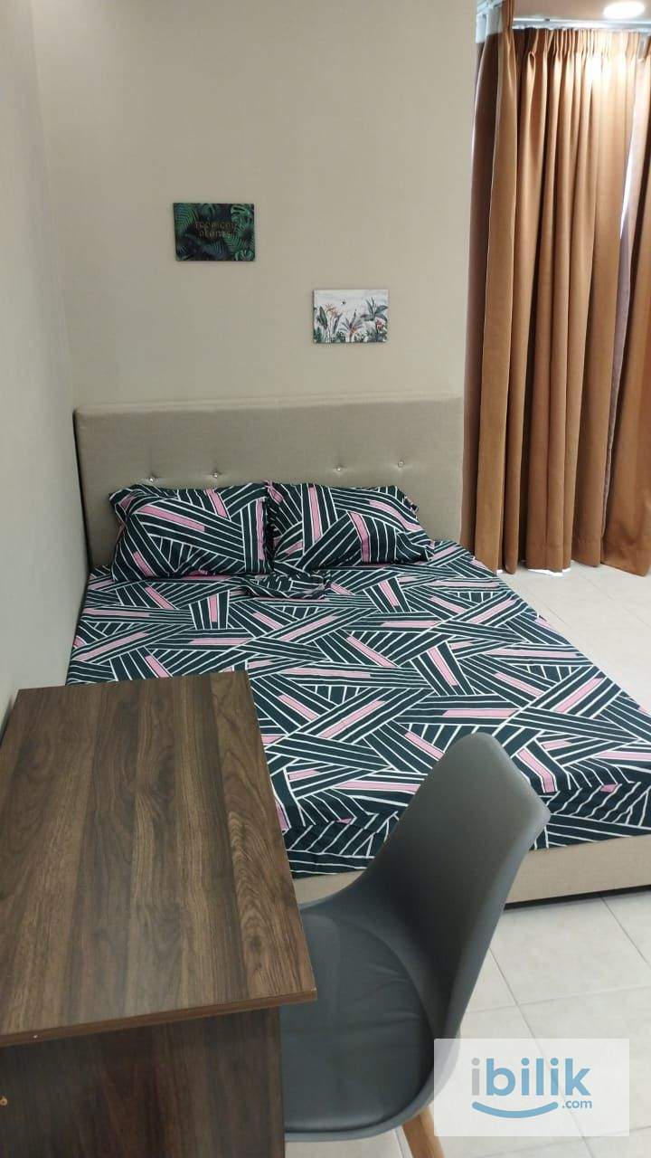 Desa Putra Condominium Big Master Room with Private Bathroom For Rent, Female Only, - Image 1