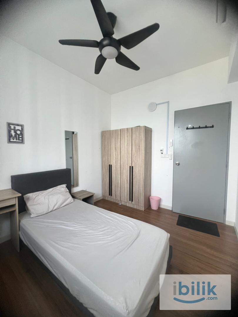 M Vertica Middle Room For Rent-Female Only, Just 4 min Walking Distance to LRT/MRT Maluri - Image 3