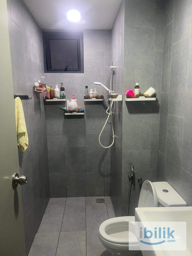 M Vertica Middle Room For Rent-Female Only, Just 4 min Walking Distance to LRT/MRT Maluri - Image 2