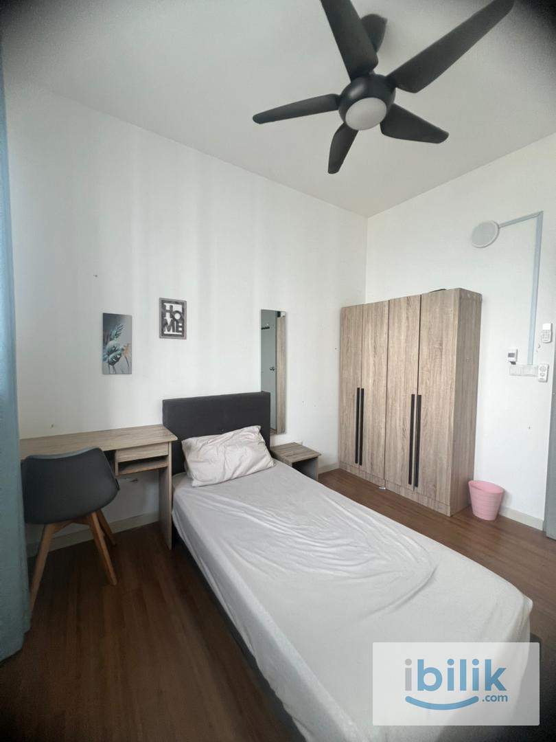 M Vertica Middle Room For Rent-Female Only, Just 4 min Walking Distance to LRT/MRT Maluri - Image 9