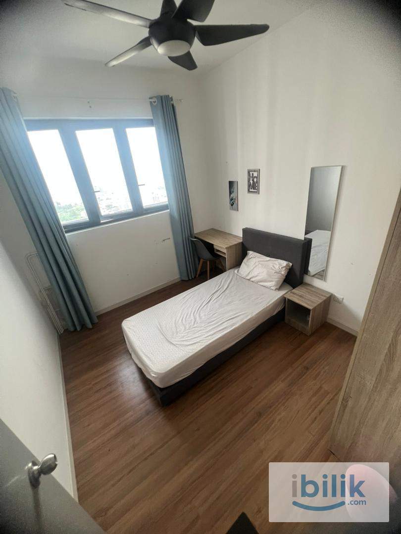 M Vertica Middle Room For Rent-Female Only, Just 4 min Walking Distance to LRT/MRT Maluri - Image 7
