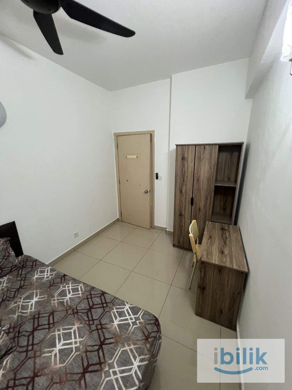 Seri Maya Middle Room For Rent-Mixed Gender Only, just 4/5 walking distance to LRT Setiawangsa - Image 4