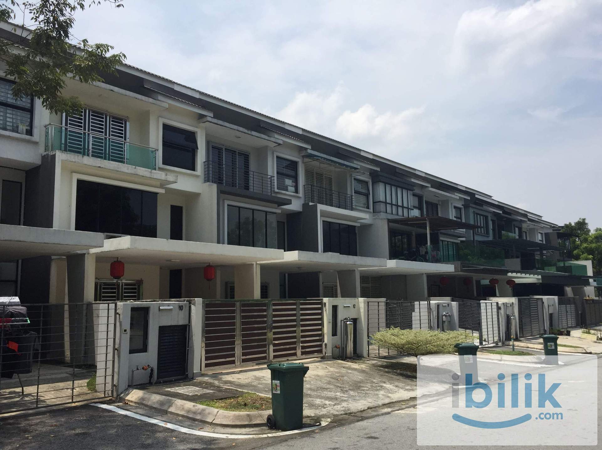 3 Sty Super Link @ Lake Fields, Sg Besi, TBS, Fully Furnished With Air-Condand and Balcony - Image 1