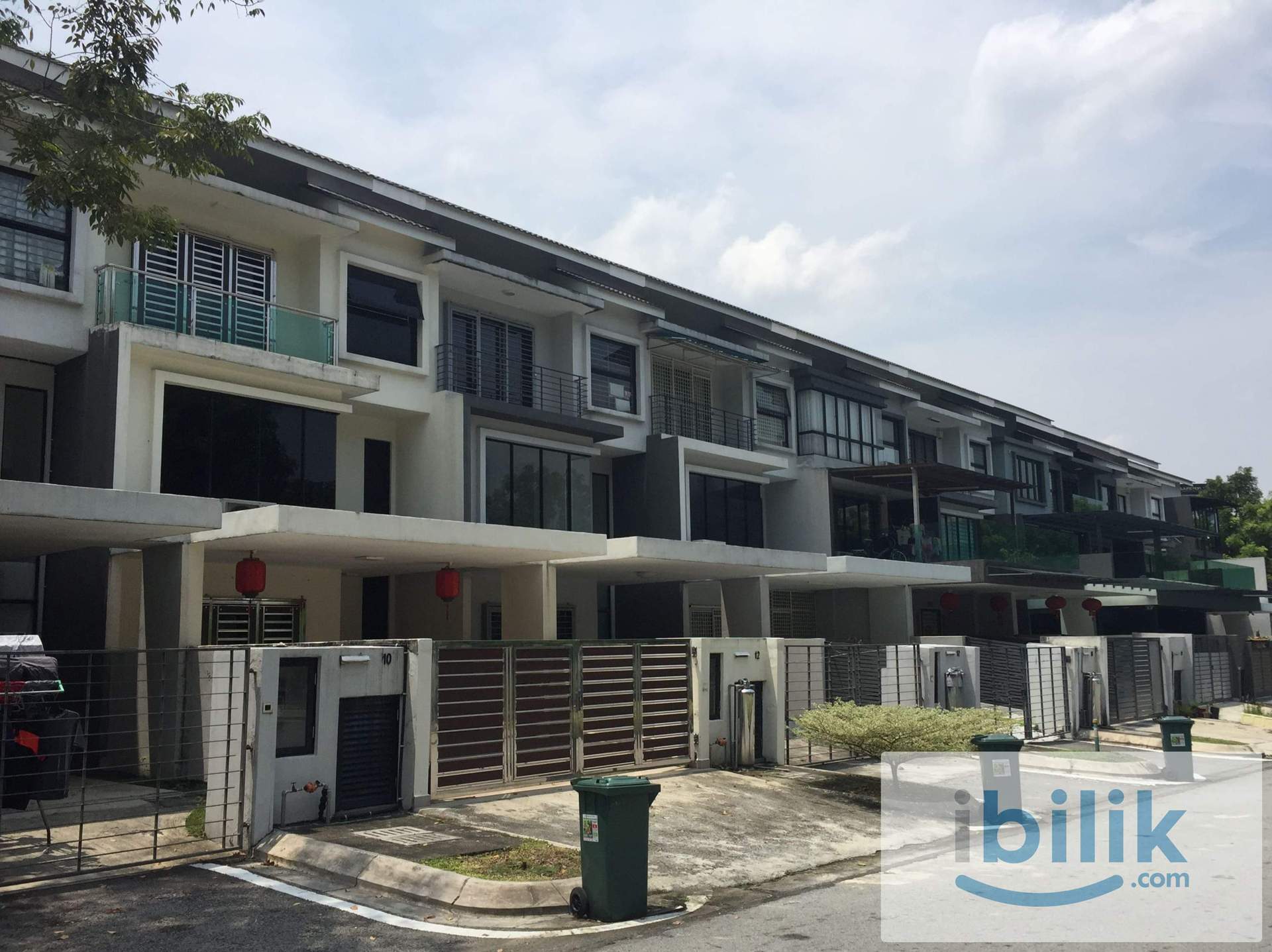 3 Sty Super Link @ Lake Fields, Sg Besi, TBS, Fully Furnished With Air-Condand and Balcony - Image 1