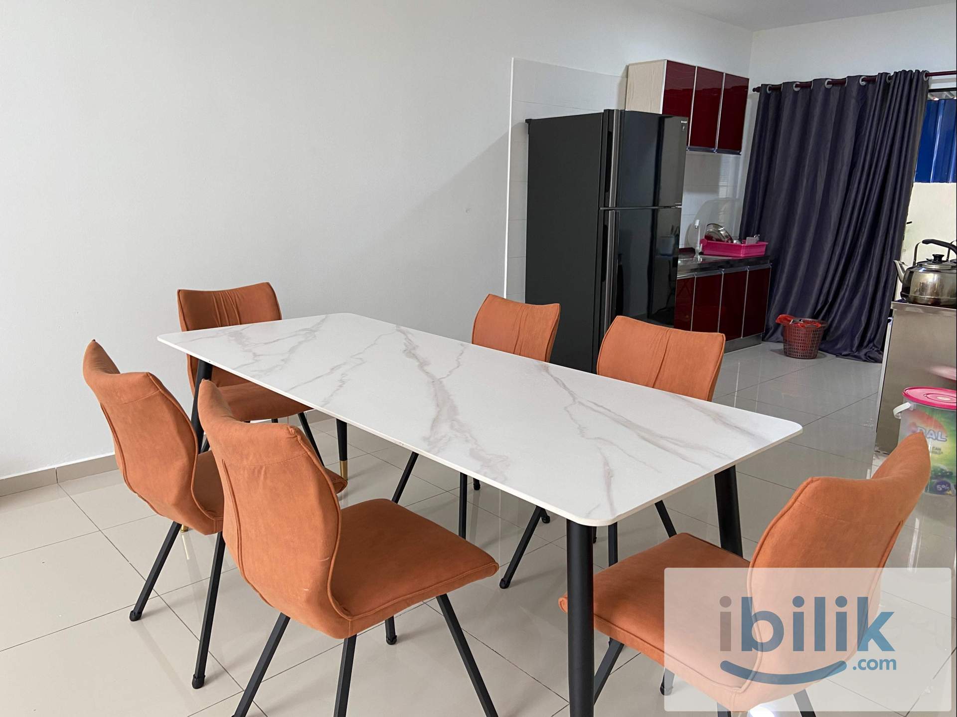 Standing tall at 3-storeys House, luxurious Lake Fields, sungai Besi - Image 5