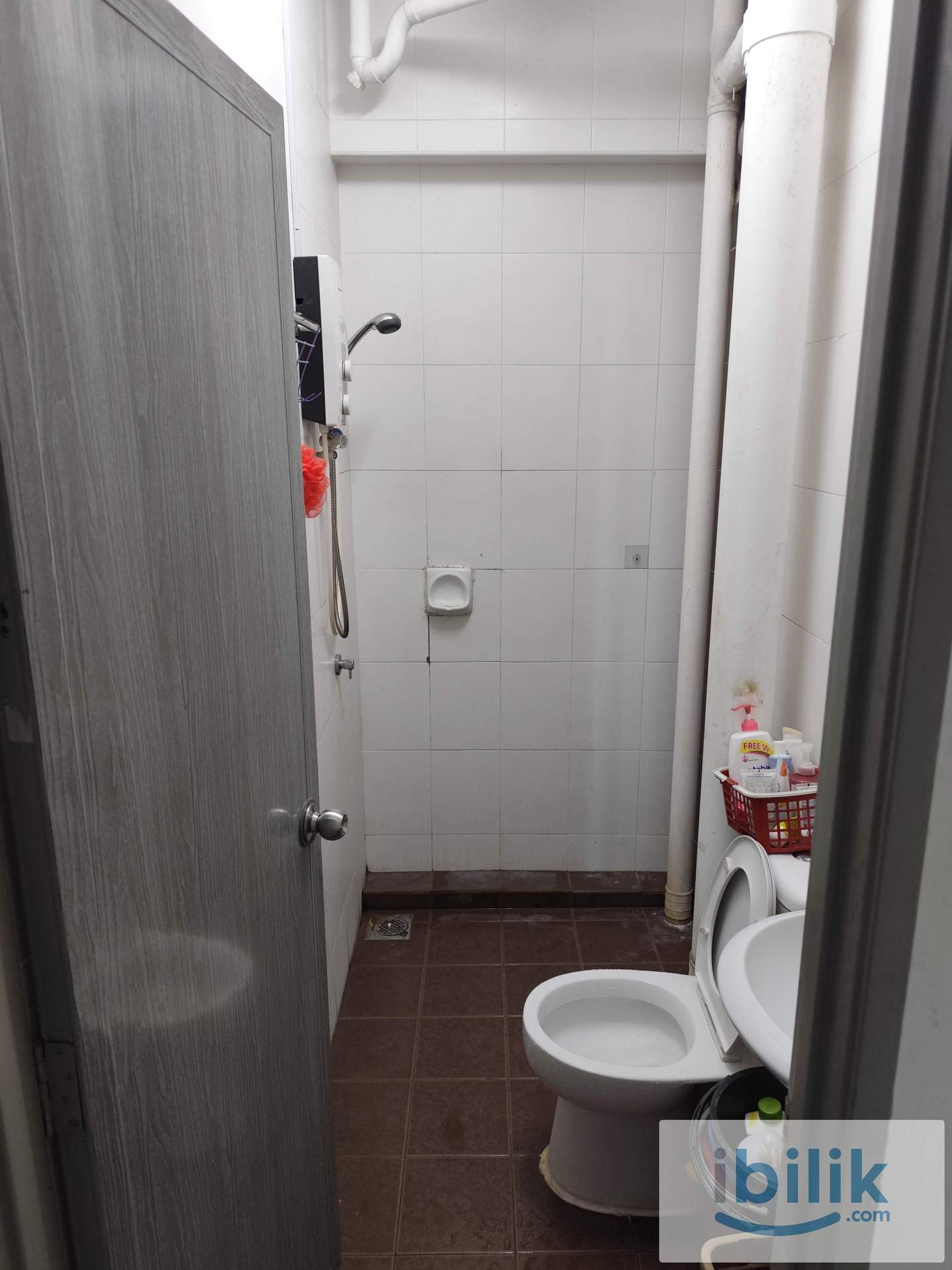 Medium room for rent at Palma laguna - Image 3