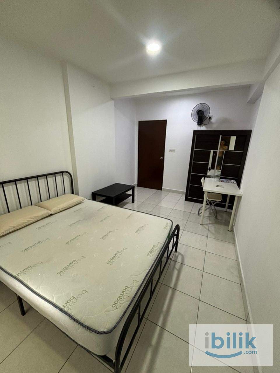 Middle room - Image 5