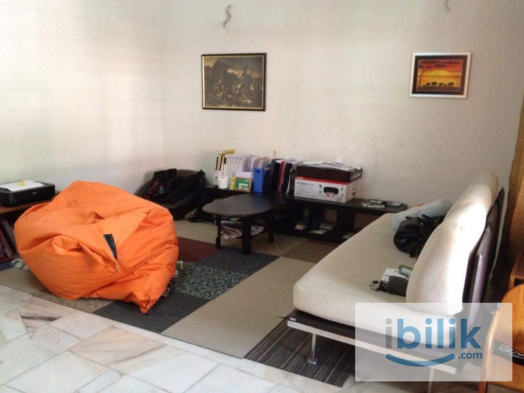 Middle Room USJ 3A - Image 3