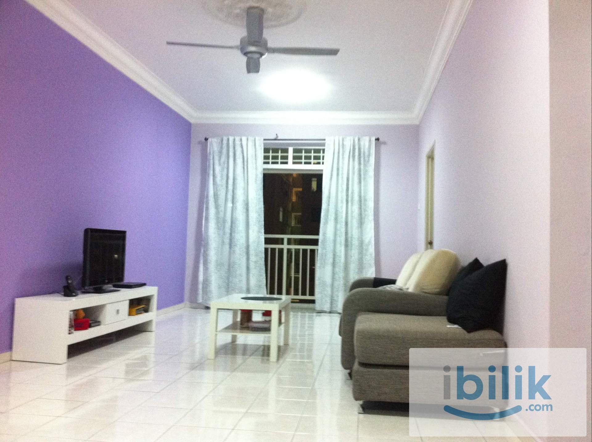 Small Room - Image 1