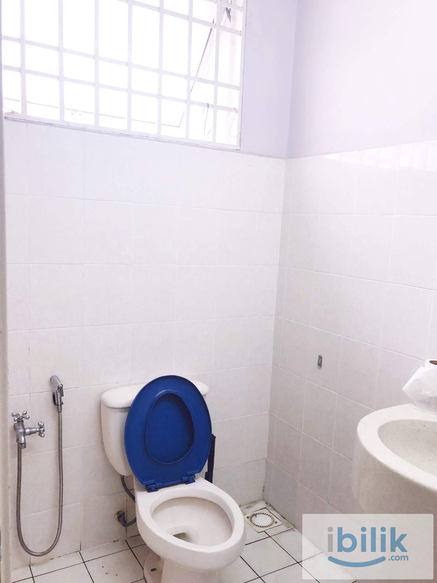 Small Room - Image 5