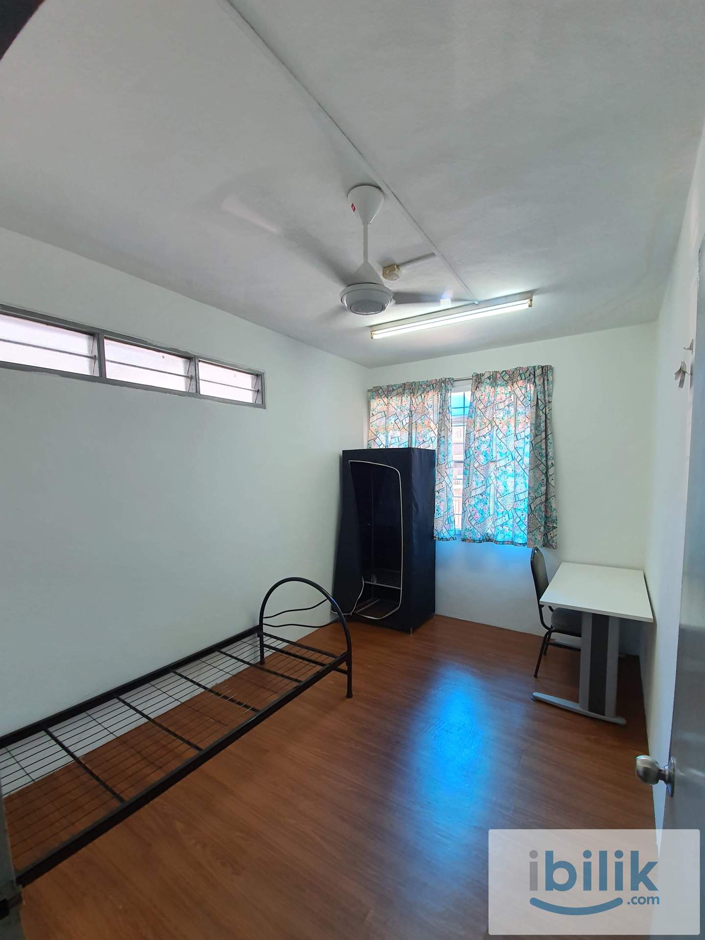 Medium Roon Near LRT Kelana Jaya - Image 1