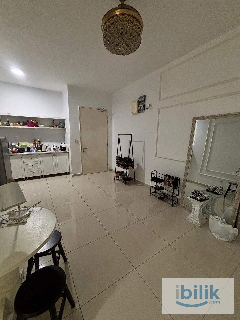 Walk to LRT Condo A/C Master Room Available  - Image 3