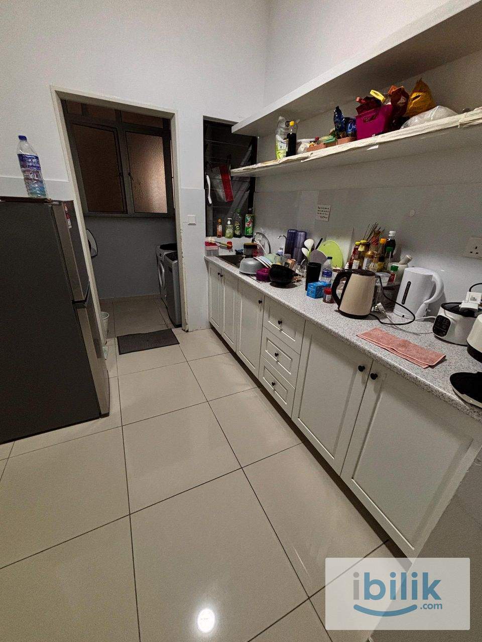 Walk to LRT Condo A/C Master Room Available  - Image 4