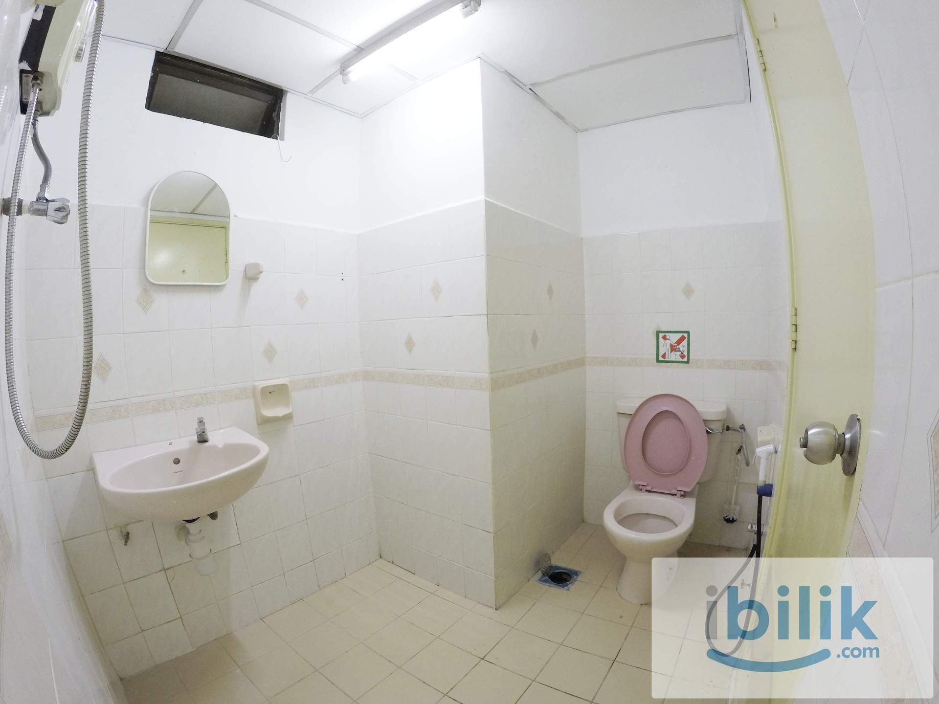 Full Female Unit Clean & Nice Room For Rent IMU APU Bukit Jalil Sri Petaling - Image 4