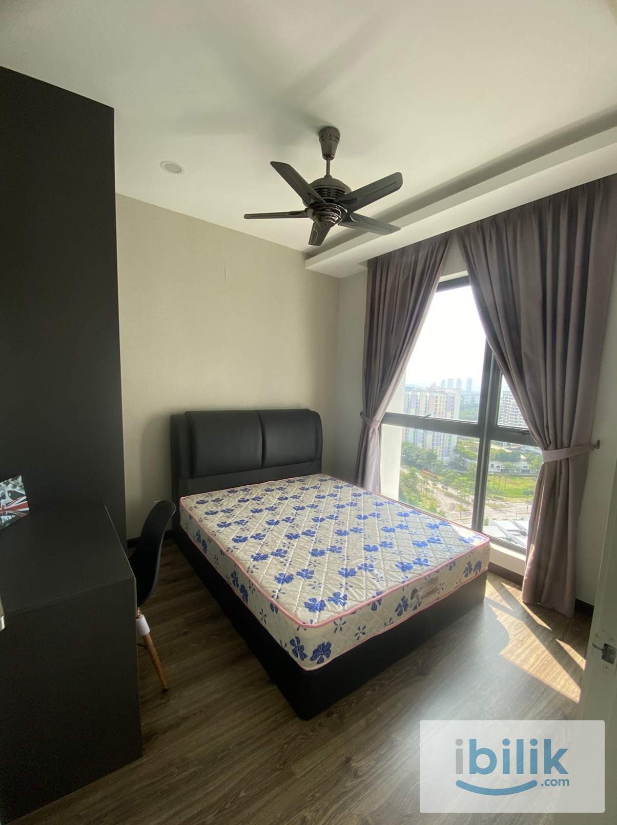 middle room - Image 6