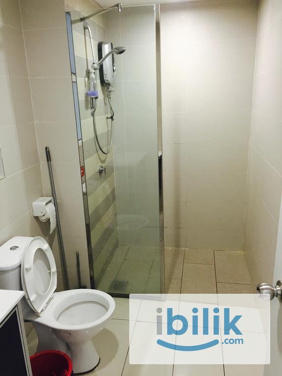 Air cond Single big Room  at Menara U2, Shah Alam,3 min WALKING DISTANCE TO MSU & AEON SHAH ALAM . - Image 2