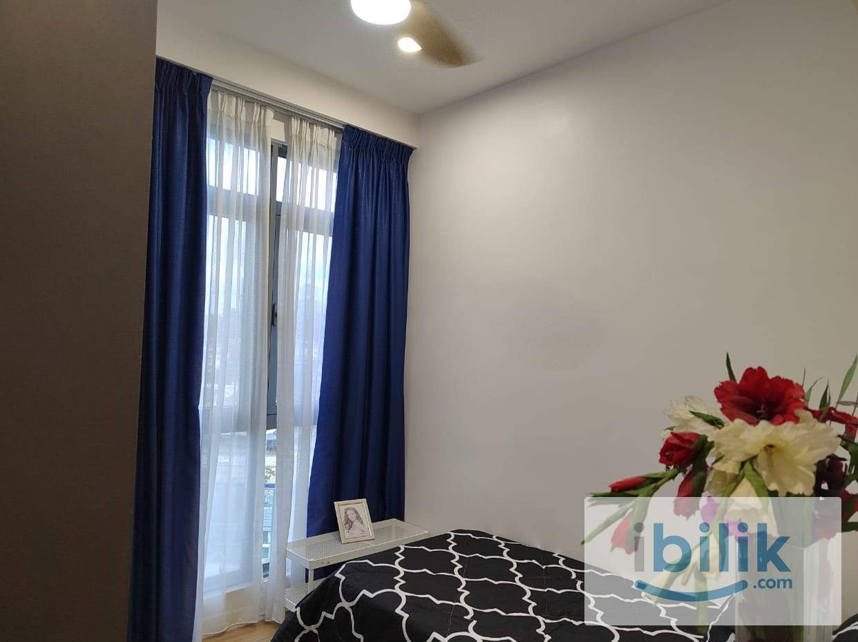 Air Cond Single big Room at Vivo Residential Suites @ 9 Seputeh Condominium, Old Klang Road Free Shuttle bus to mid vall - Image 1