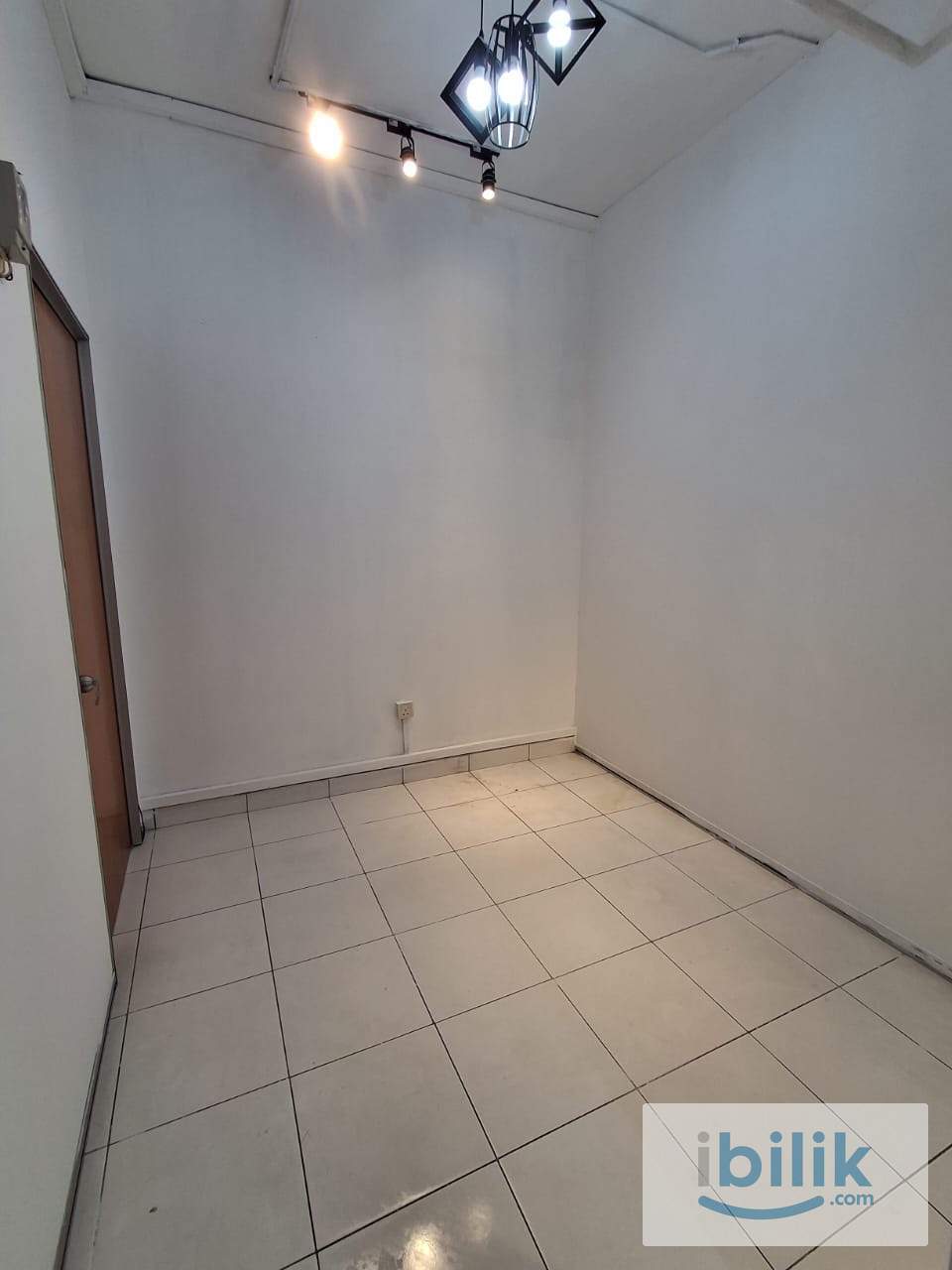 Single Person Window Air cond big Room , Shah Alam, Batu 3, Seksyen 22, Nearby Gleanmarie, Tesco, Giant, Aeon Shah A - Image 4
