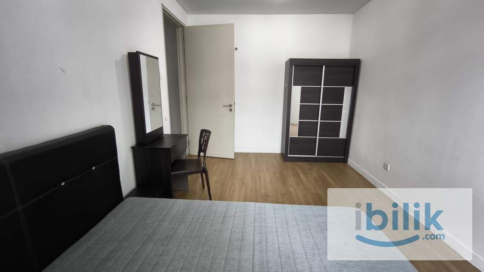 Air Cond Middle Room at Vivo Residential Suites @ 9 Seputeh Condominium, Old Klang Road - Image 5