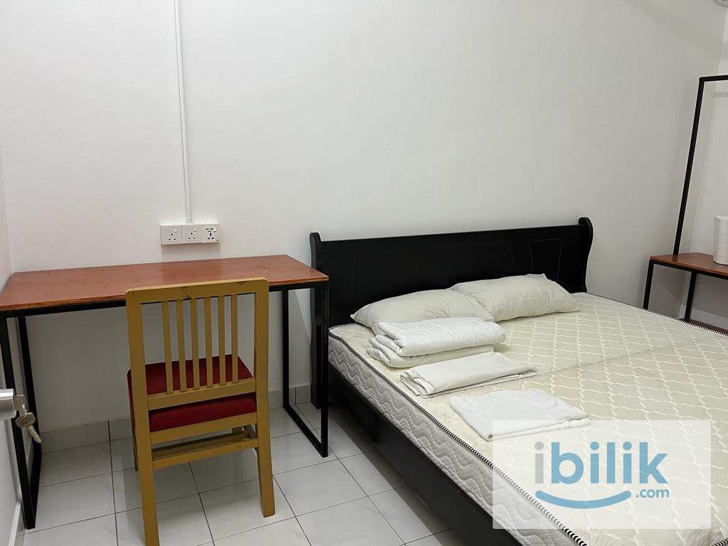 Middle Room,Grd flr,Free Wifi,New,King bed,Ceiling fan,Fridge,Shelf,Bandar Puchong Jaya   - Image 7