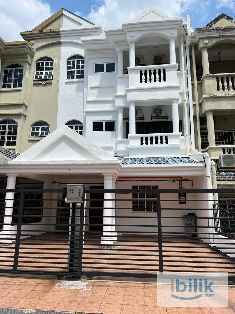 Middle Room,2nd flr,Free Wifi,Attach Bath,Super Single Bed,Aircon,Fan,attach,Fridge,Bandar Puchong Jaya - Image 4