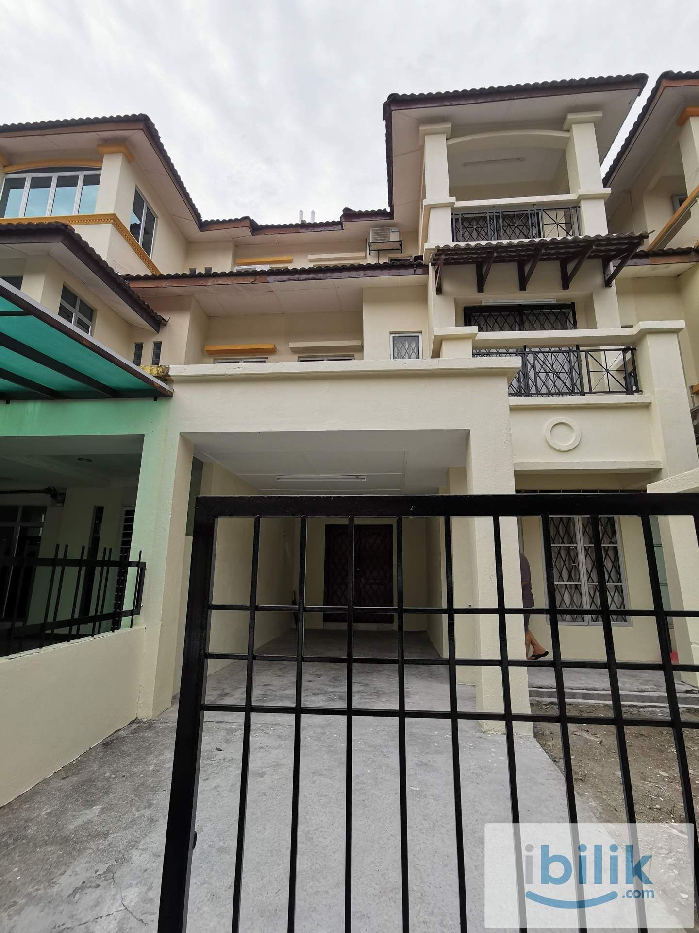 Single Room,Grd flr,Bed,Male,Ceiling Fan,Free Wifi,shelf,3sty,Bandar Puchong Jaya - Image 3