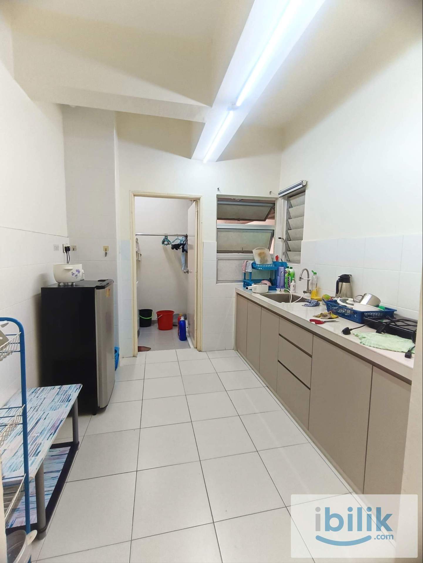 Master Room with balcony  - Image 4