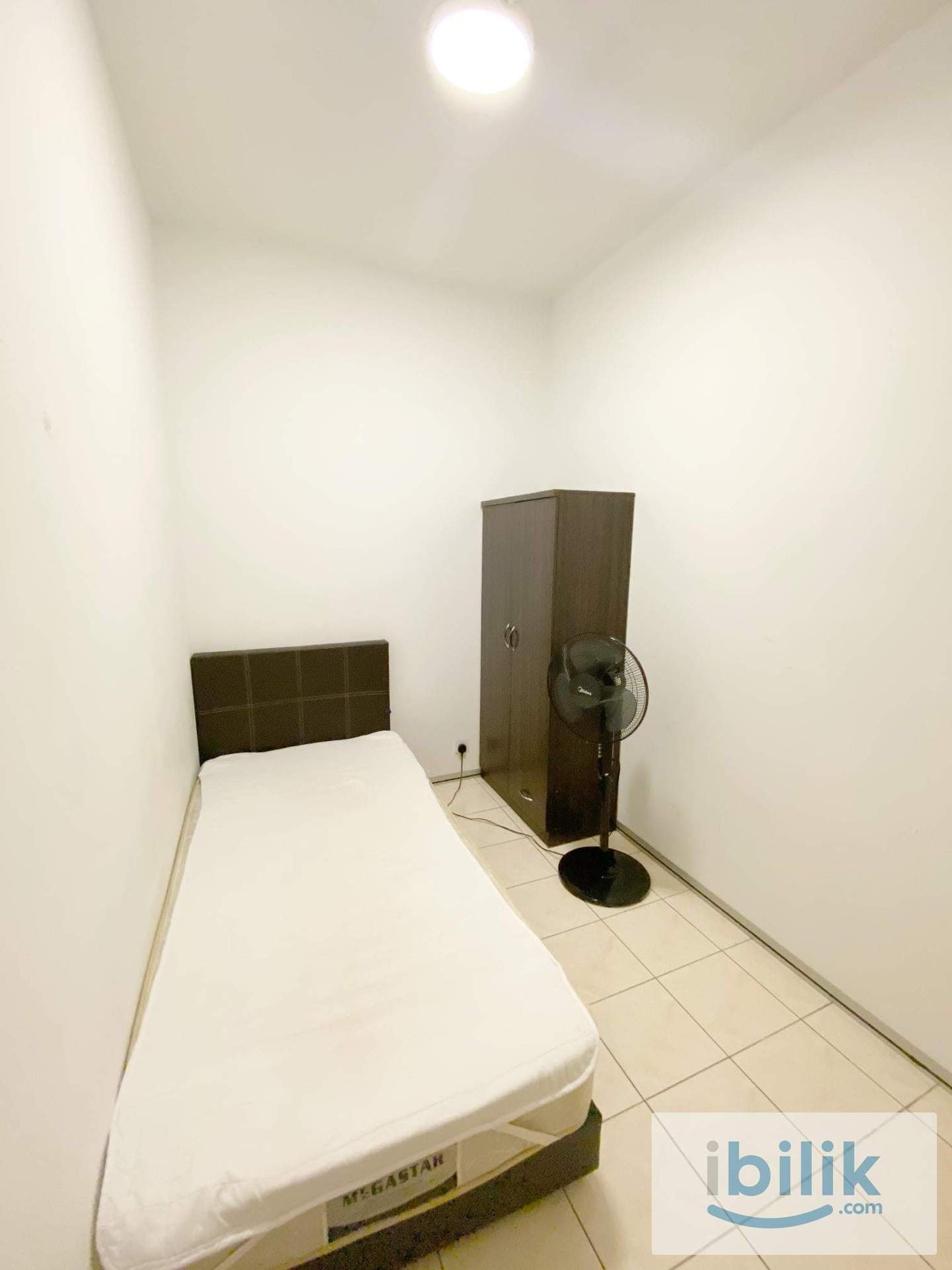 Room @ Vista Komanwel C, Bukit Jalil near LRT - Image 1