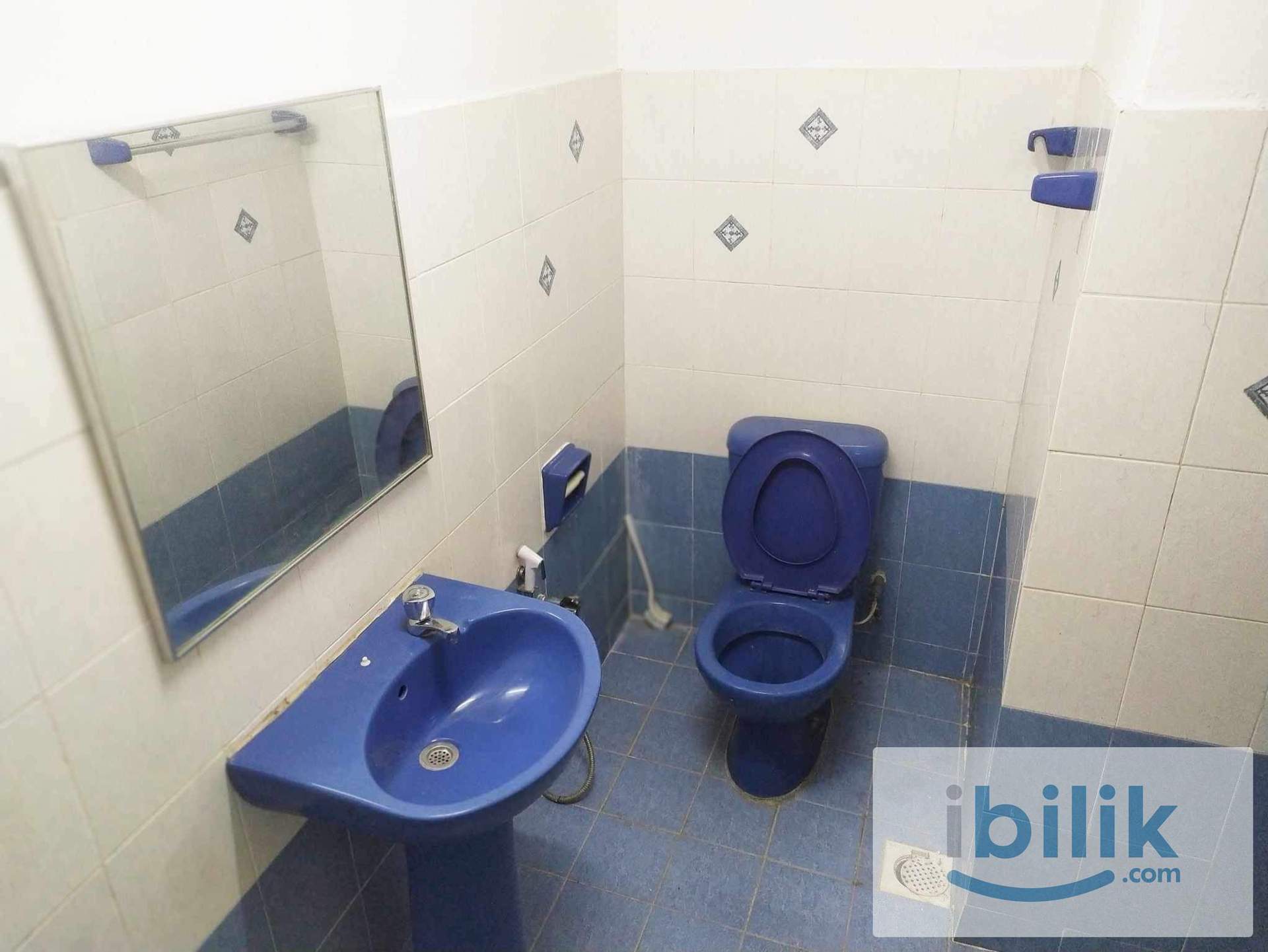 Room @ Vista Komanwel C, Bukit Jalil near LRT - Image 3