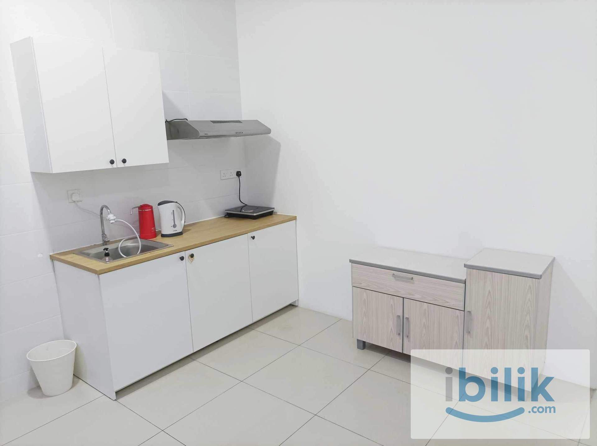 Female Unit Middle Room @ Skyville 8, Old Klang Road - Image 3