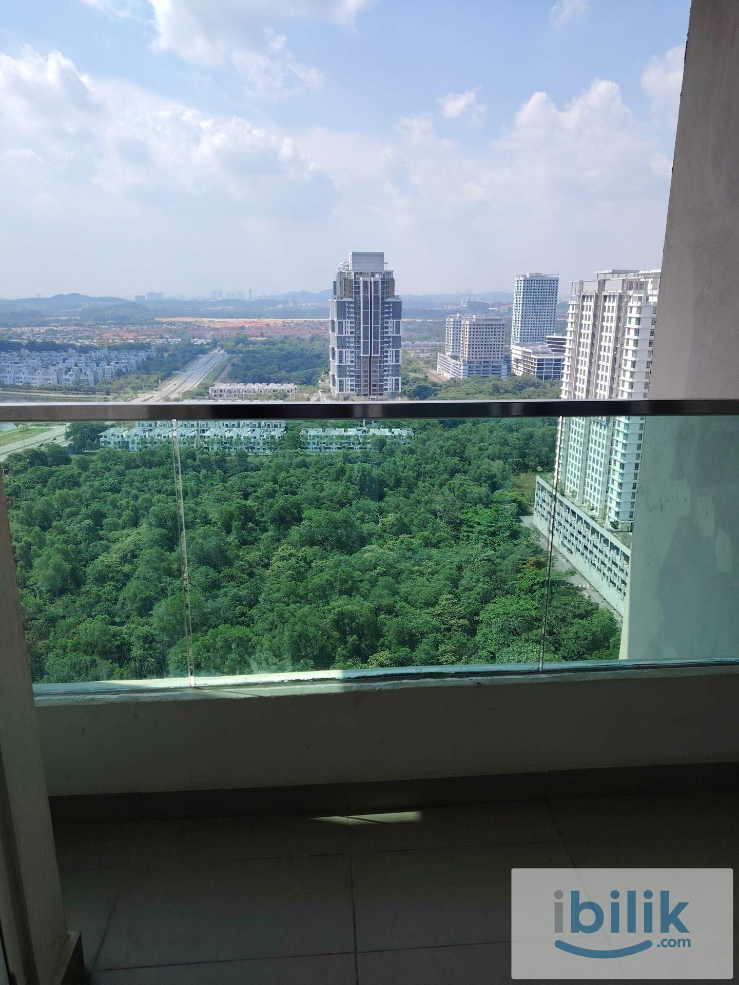 Balcony Medium Room  - Image 3