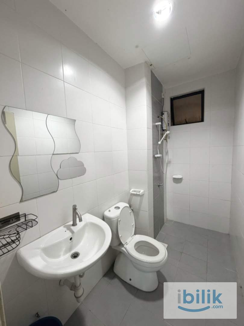 (ALL IN) Mater Bed Room Jentayu Service Apartment Tampoi - Image 5