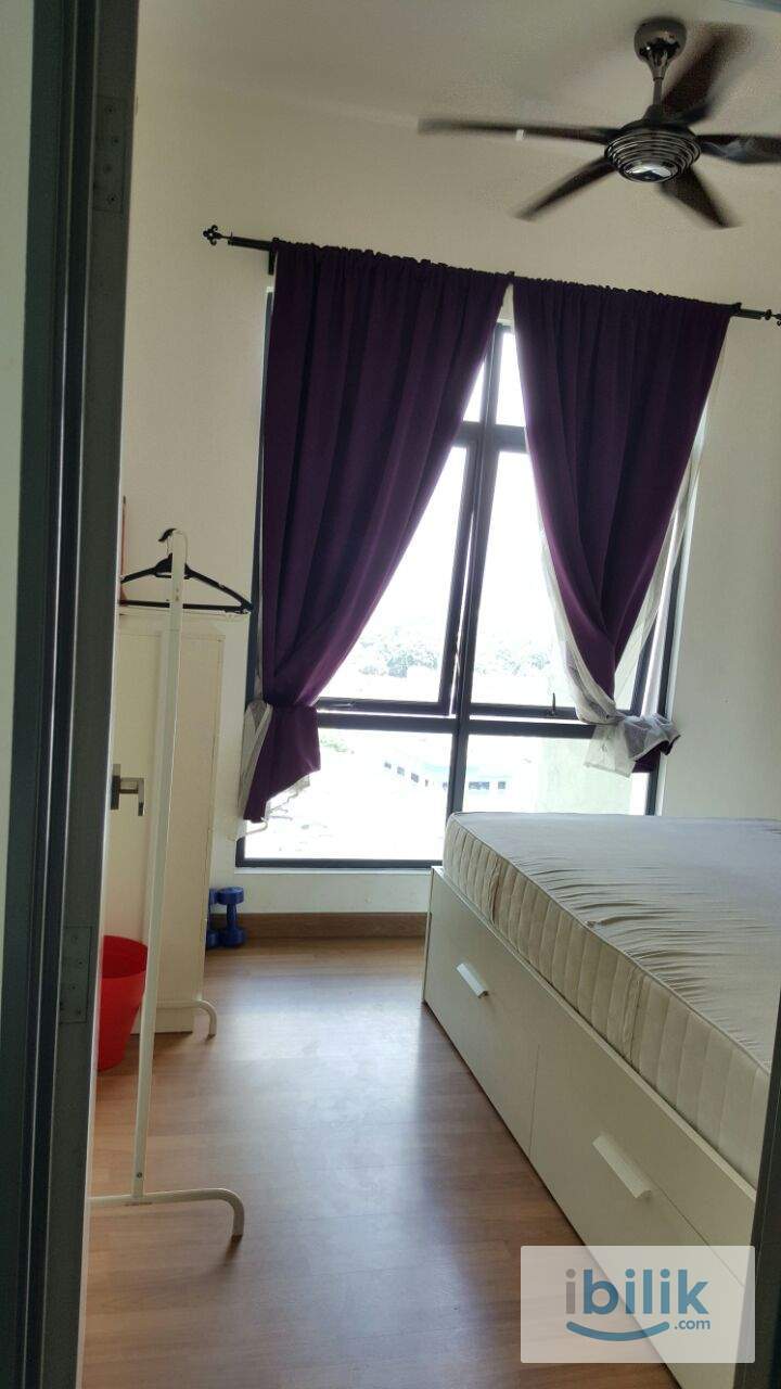 Middle Room - Image 2