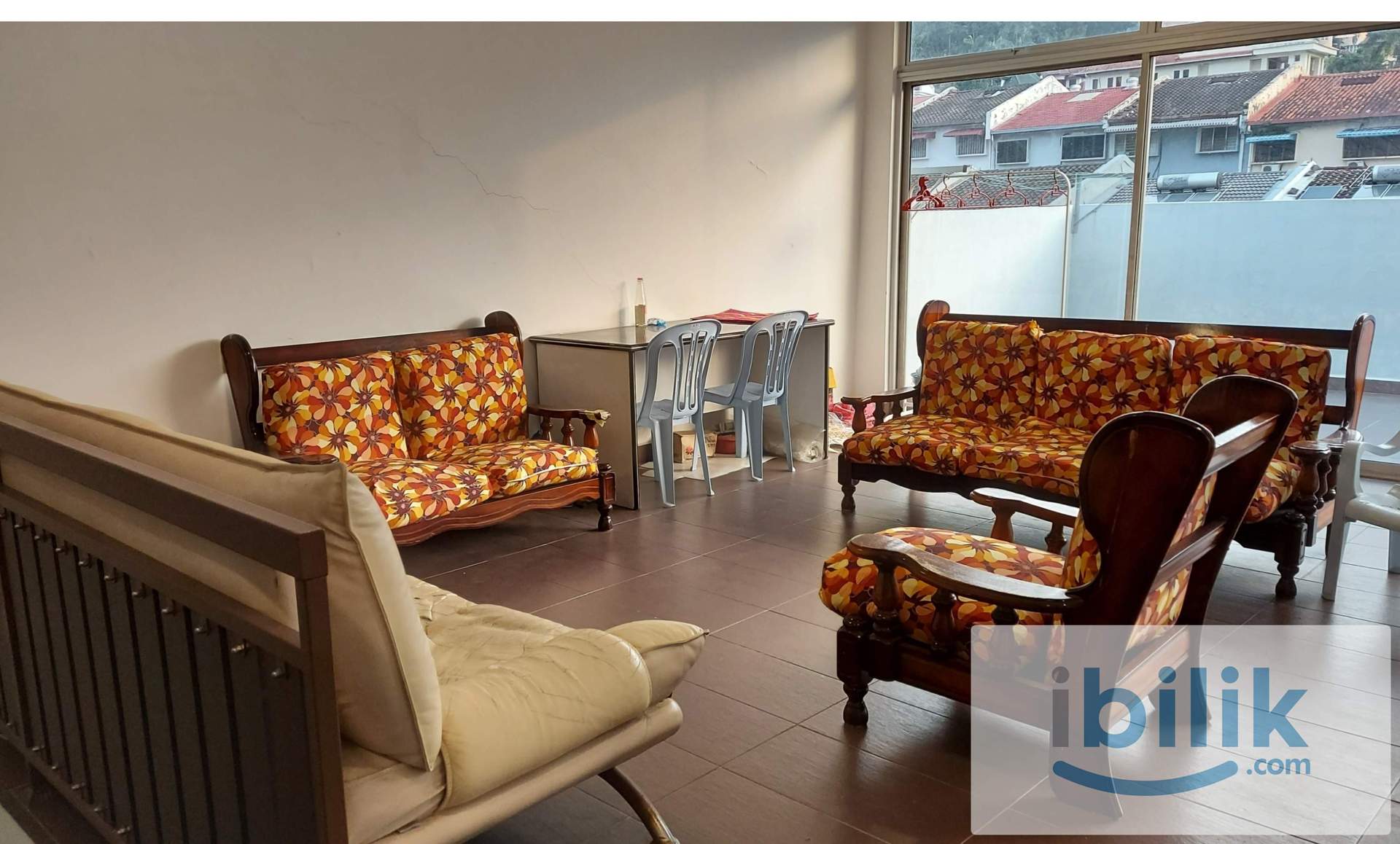Master room at Taman Connaught - Image 5