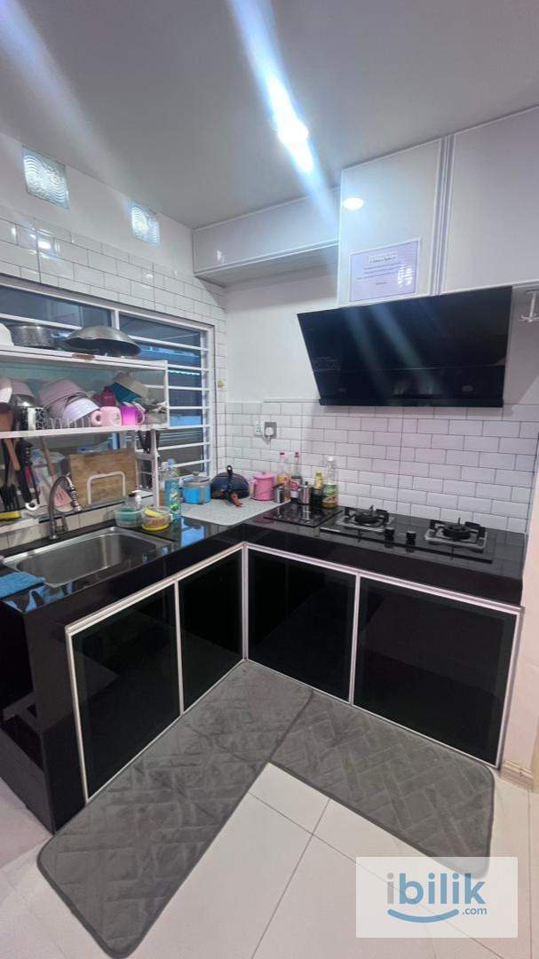 Fully Furnish Middle Female Middle Room at Bayor Bukit, Tabuan Jaya, Swinburne, Kuching - Image 5