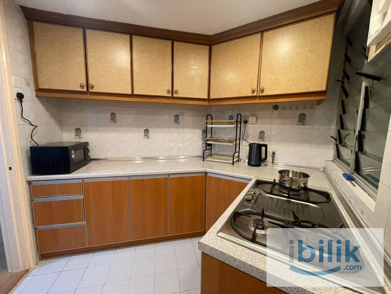 fully Furnish Female master room at Pantai Panorama, Bangsar South, UM - Image 2