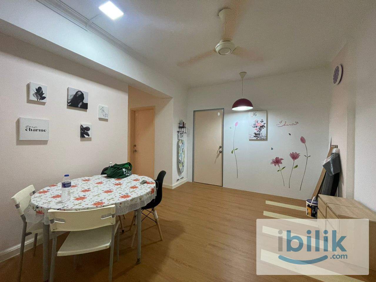 fully Furnish Female master room at Pantai Panorama, Bangsar South, UM - Image 3