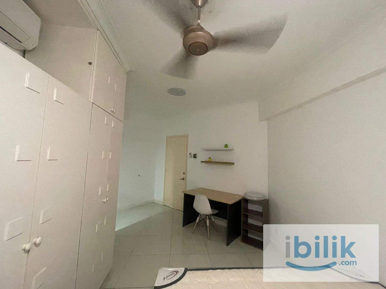 fully Furnish Female master room at Pantai Panorama, Bangsar South, UM - Image 7
