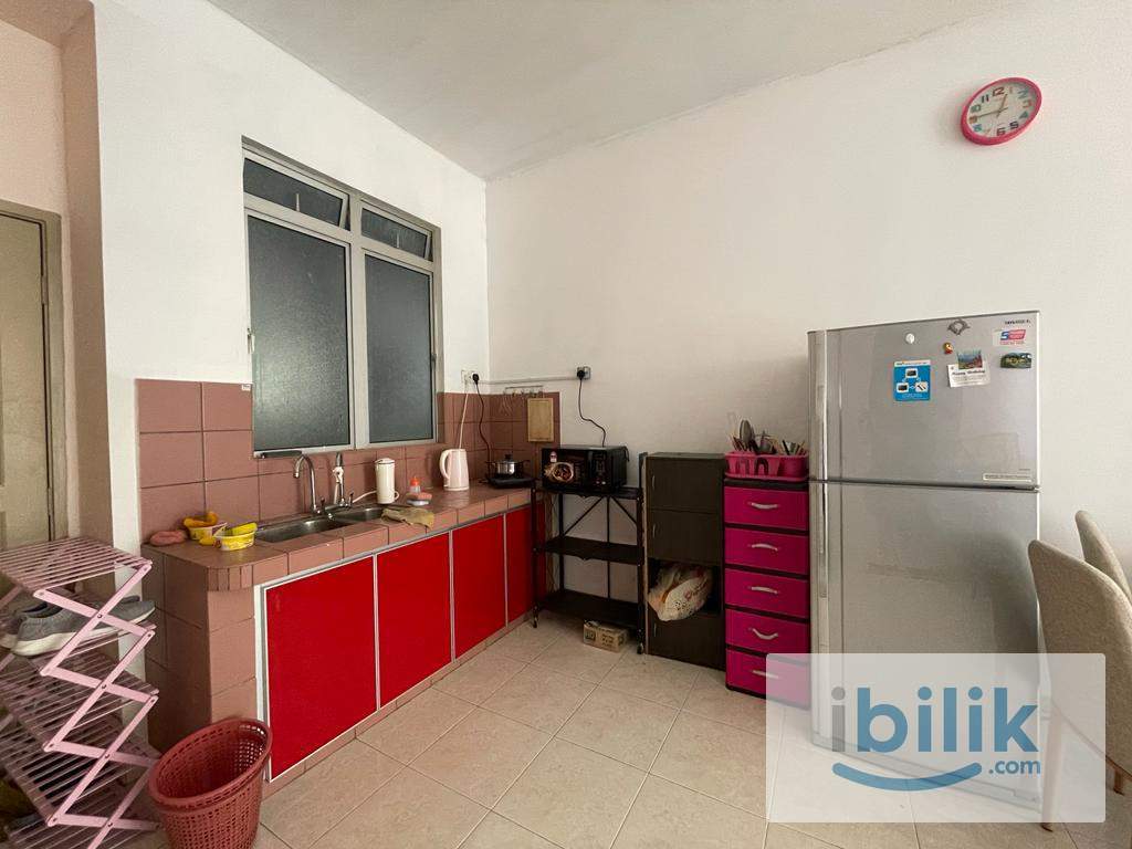 Furnish Middle Room for Male Student in Ixora Condo walking distance to MMU Melaka - Image 5