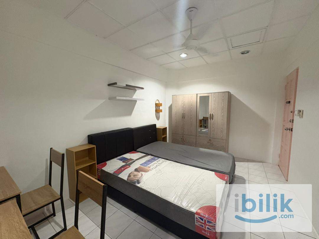 Cozy Female Master room (twin sharing) Corner Double Storey opposite Vivacity Mall, Tabuan Jaya and Swinburne University - Image 3