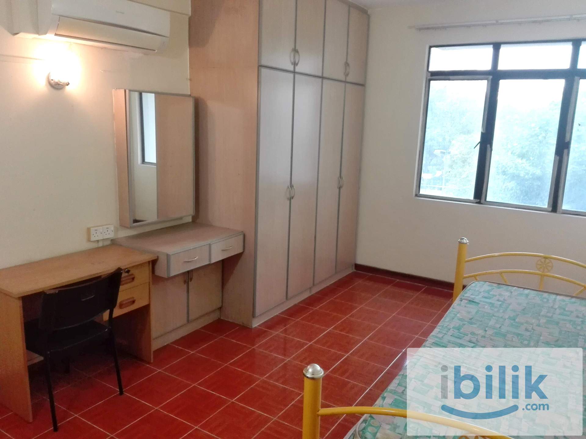 Master Room for RENT in Cyberjaya (Near IBM,HSBC,DHL,Fujitsu,Lim Kok Wing, MMU) - Image 1